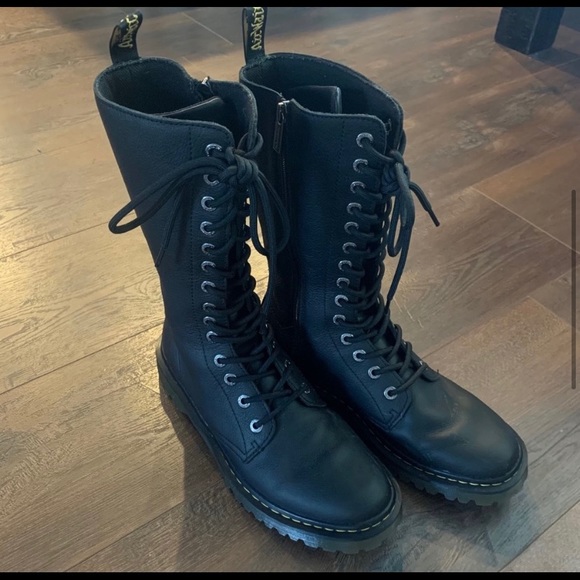 Dr Marten Luana Tall - Picture 3 of 8